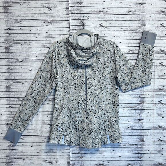 Lululemon Lightened Up Pullover Jacket - Picture 4 of 15